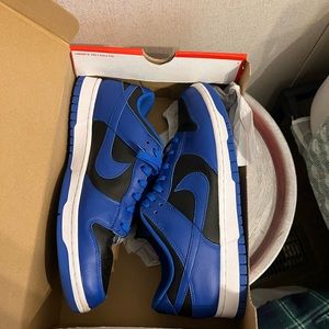 Cobalt dunks size 11.5. Have been worn but in good condition.